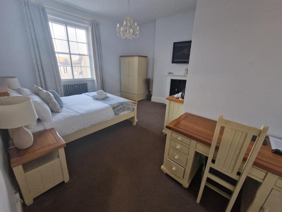 The Vale Hotel Cricklade Εξωτερικό φωτογραφία