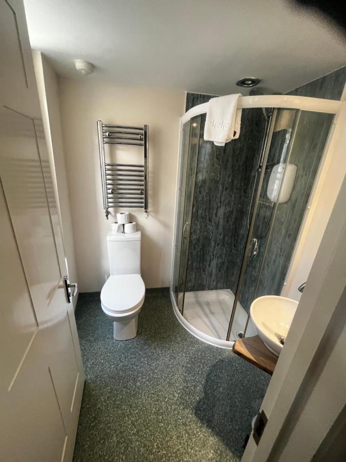 The Vale Hotel Cricklade Εξωτερικό φωτογραφία