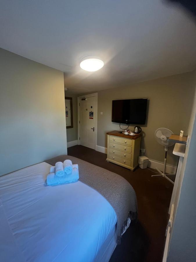 The Vale Hotel Cricklade Εξωτερικό φωτογραφία