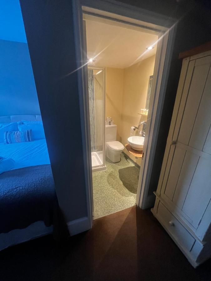 The Vale Hotel Cricklade Εξωτερικό φωτογραφία