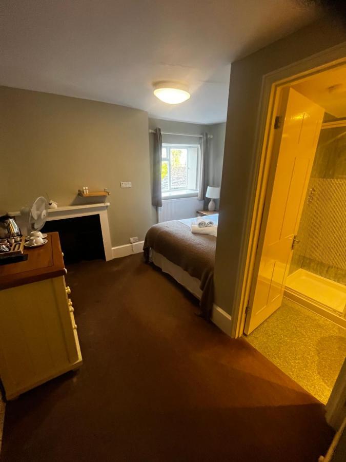 The Vale Hotel Cricklade Εξωτερικό φωτογραφία