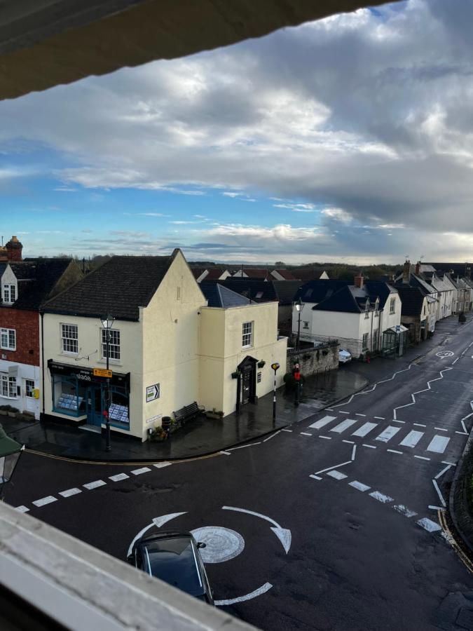 The Vale Hotel Cricklade Εξωτερικό φωτογραφία